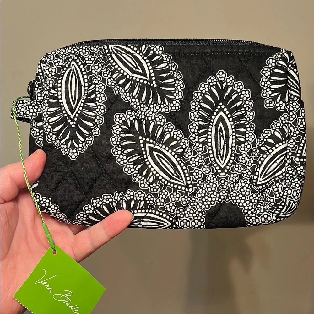 Vera Bradley Black and White Quilted Blanco Bouquet Small Cosmetic Bag